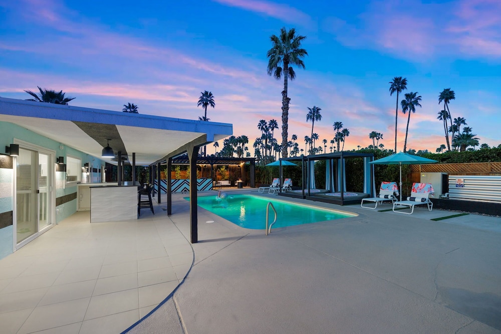 The Ritz - Luxury Home With Pool Speakeasy Bar, Billede 30
