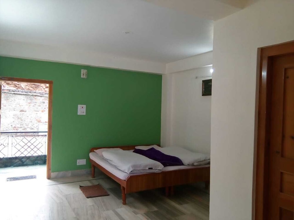 Deluxe Double Room with Balcony photo 2