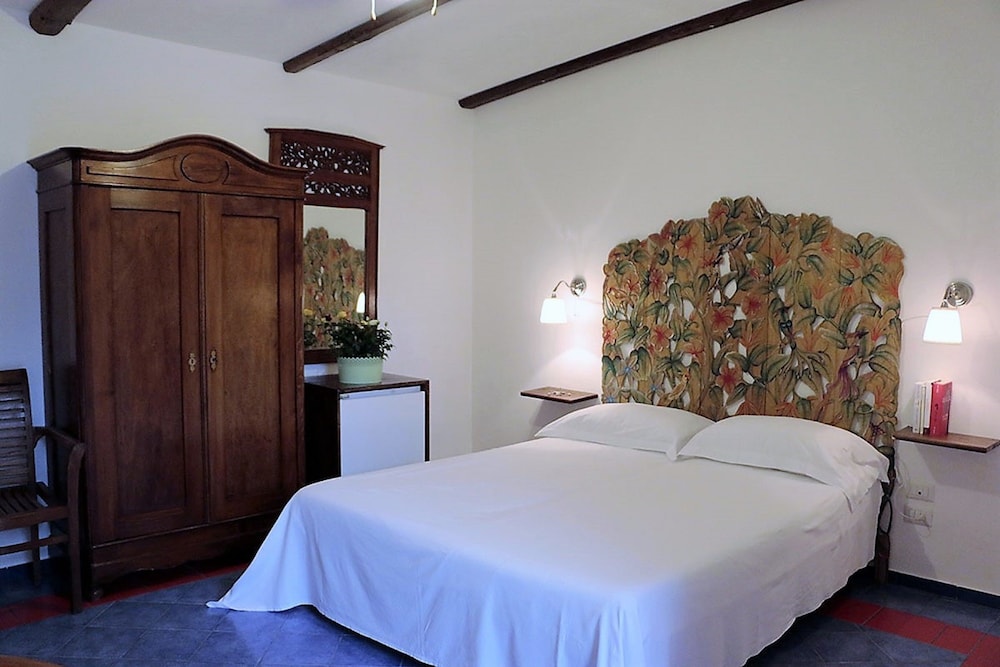 Quadruple Room, No Windows (Oceano) photo 3
