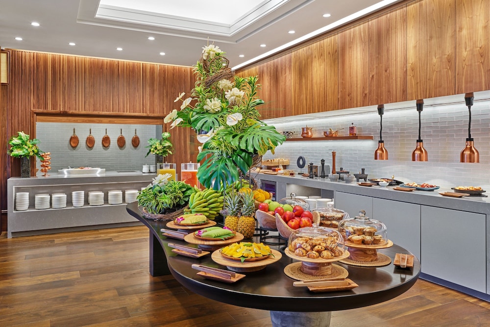 Fire Lanai, Deluxe Guest Room, 1 King, Garden View