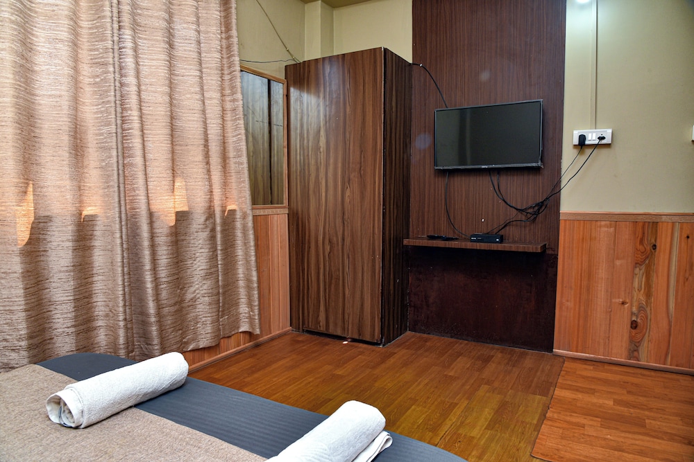 Super Deluxe Room - Photo 7