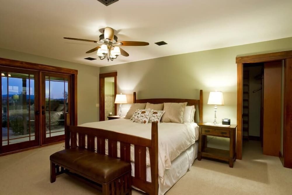 House, 3 Bedrooms photo 2
