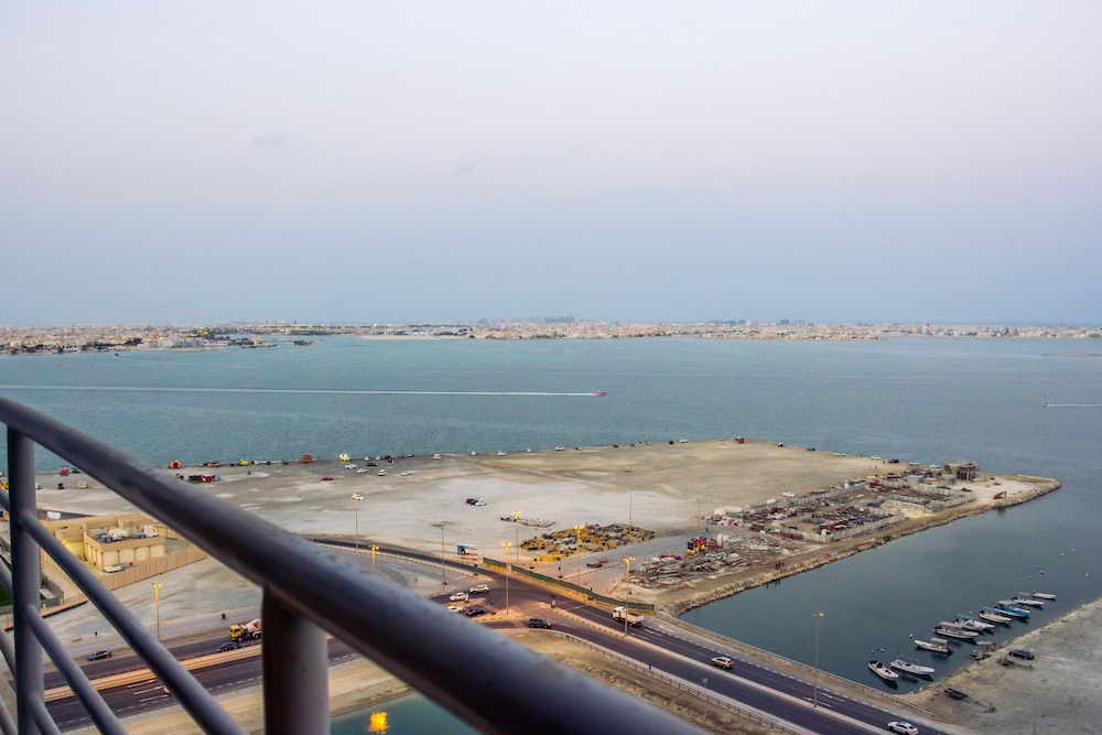King Suite Seaview - Photo 8
