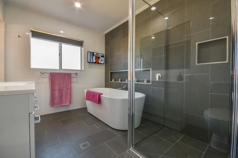 Luxury Double Room, Non Smoking, Ensuite photo 3
