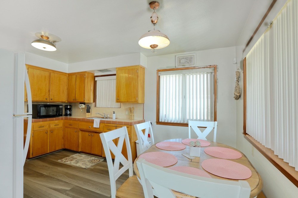 House, 2 Bedrooms photo 1