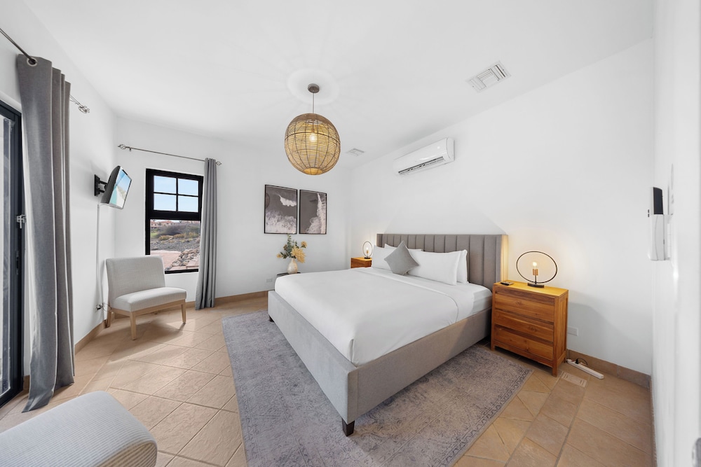 Exclusive Villa, 3 Bedrooms, Golf View