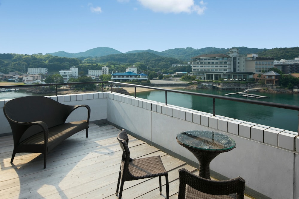 Ocean Twin Room with Private Hot Spring, Smoking photo 3