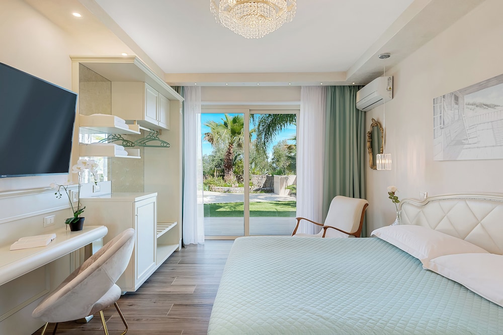 Deluxe Double Room, Pool View, Annex Building (Via di murlo, 10/E) photo 1