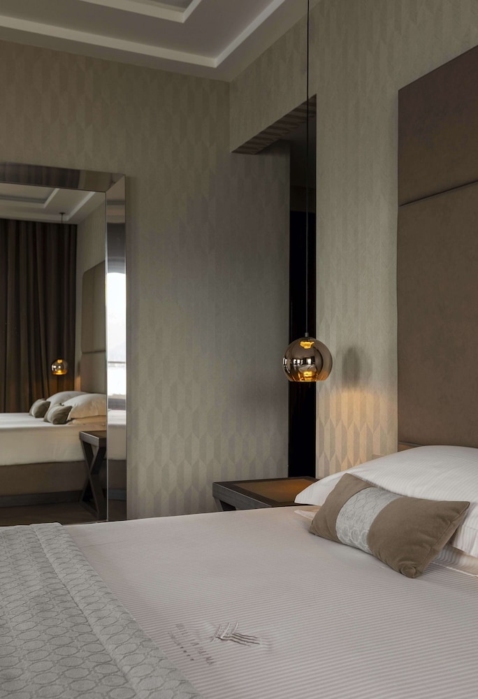 Junior Suite, Lake View, Corner photo 3