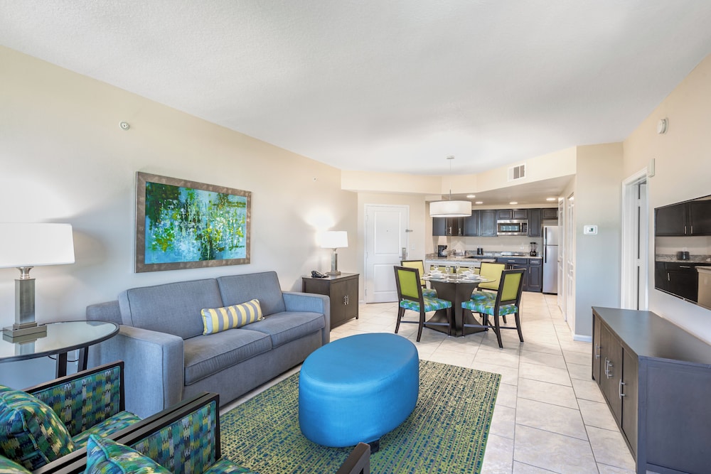 Deluxe Two Bedroom Suite, Pool View - Photo 7