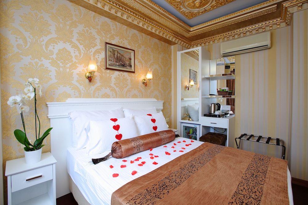 Deluxe Double or Twin Room photo 1