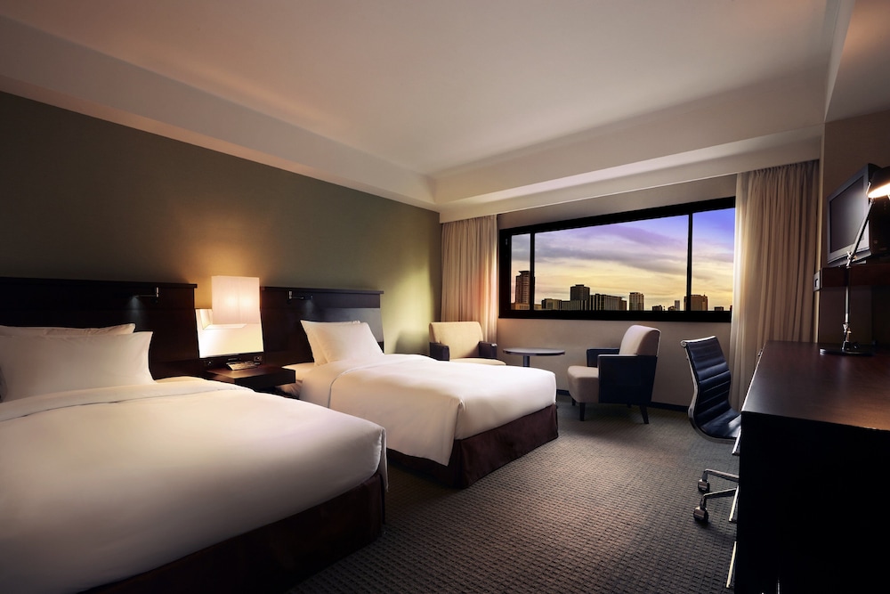 Room, 2 Double Beds, Smoking, Business Lounge Access photo 2
