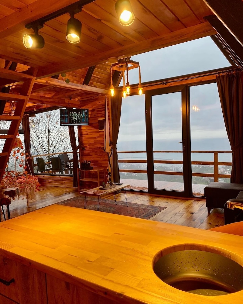 Family Bungalow, Sea View, Mountainside photo 2