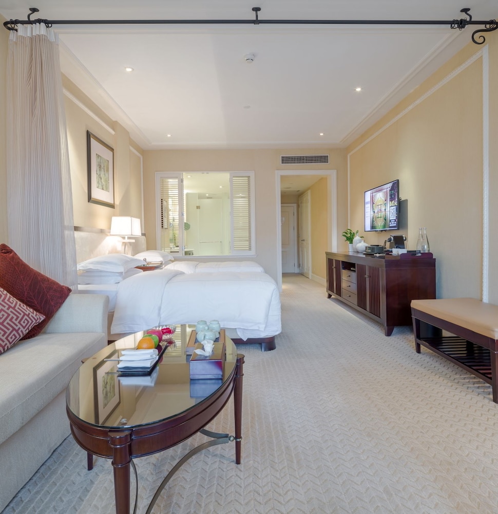 Signature Twin Room
