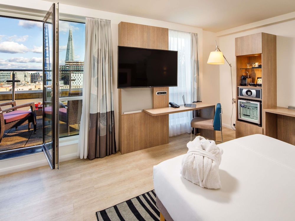 Premium Room, 1 Queen Bed, Balcony photo 2