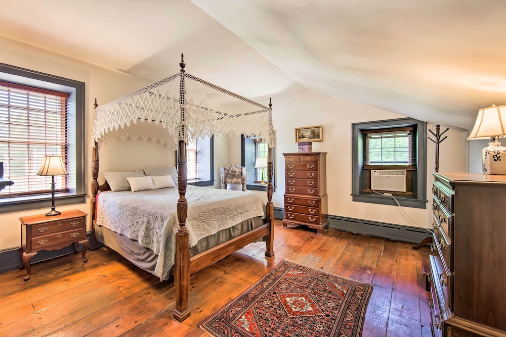 House (4 Bedrooms) photo 1