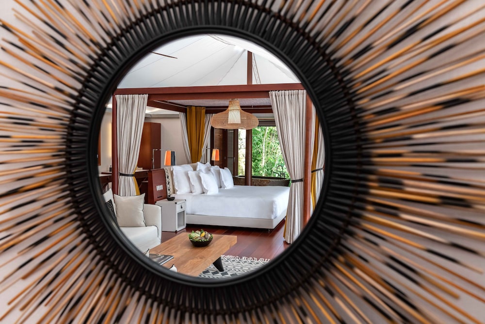 Luxury Villa, 2 Bedrooms, Beachfront (Tented Villa) photo 1