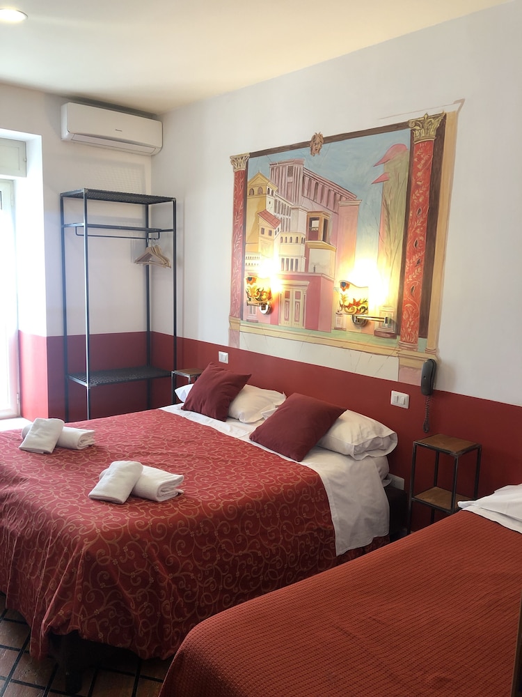 Standard Triple Room - Photo 14