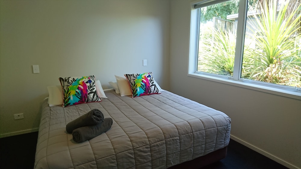 Two Bedroom Lodge - Photo 6
