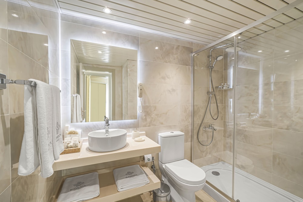 Junior Suite, 1 Bedroom, Non Smoking, Sea View - Photo 15