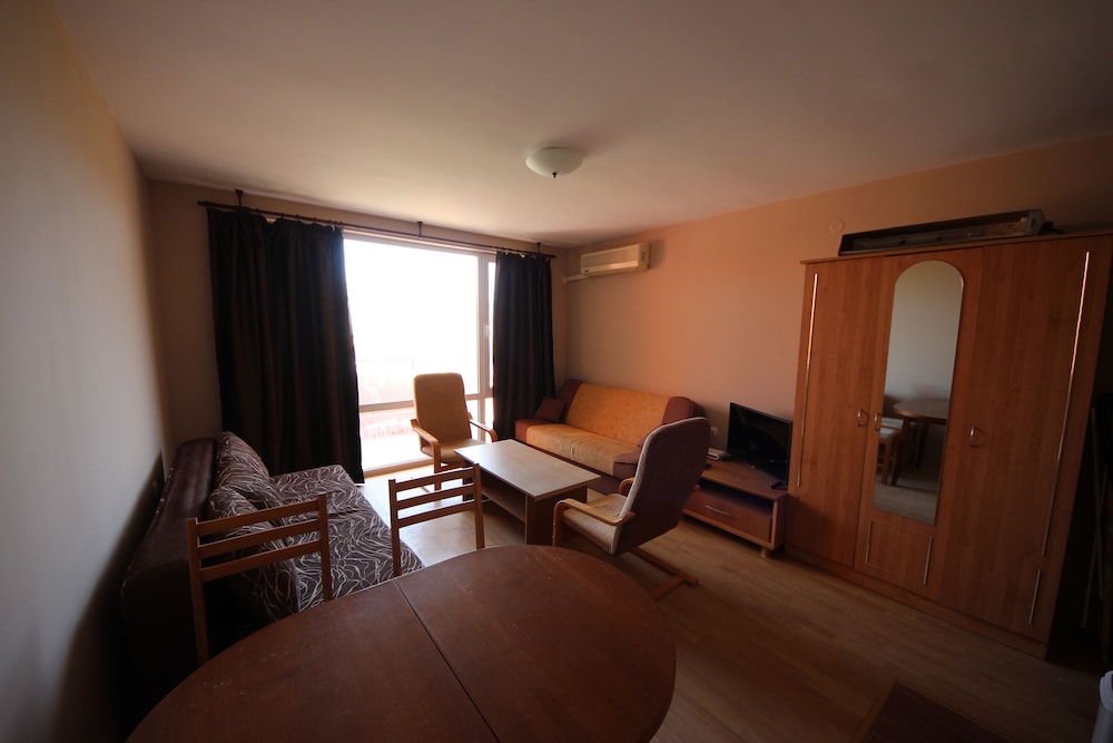 Family Studio, Partial Sea View photo 1