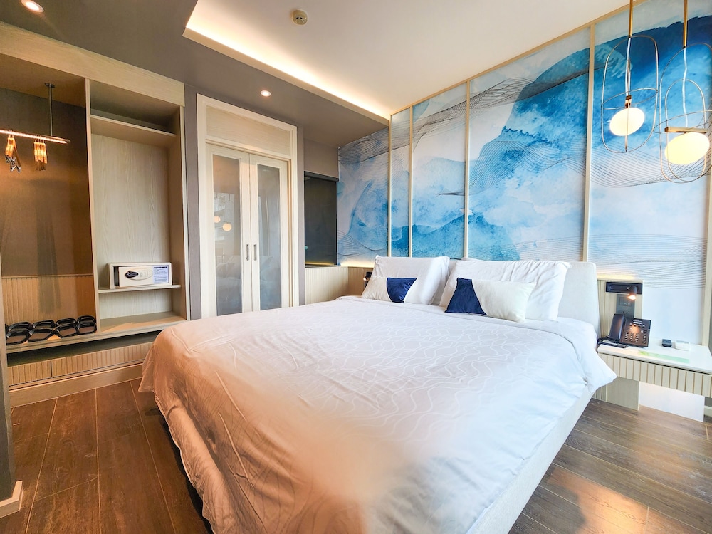 Premium Suite, 2 Bedrooms, Kitchen, Garden View, 2 bedrooms, 1 living room photo 3