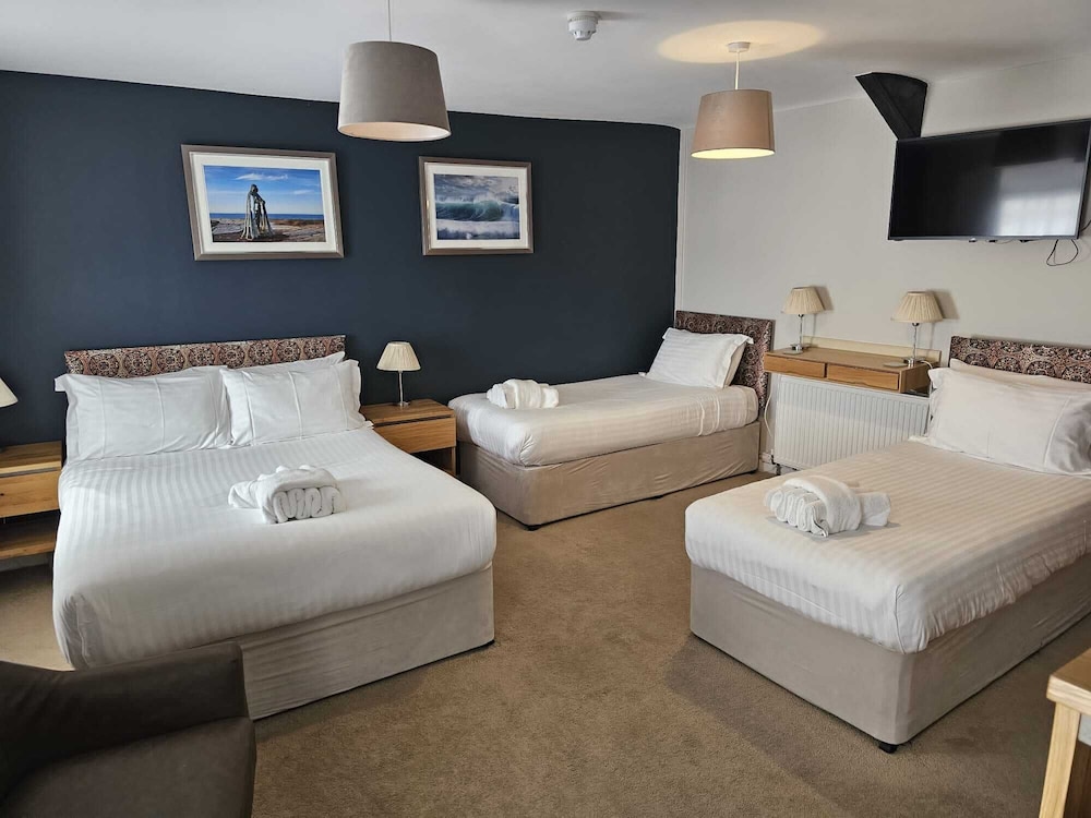 Standard Room (sleeps 4. No pets) photo 3