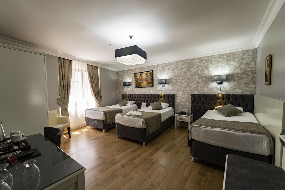 Triple Room photo 2