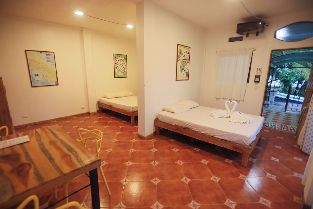 Family Quadruple Room with Sea View photo 2