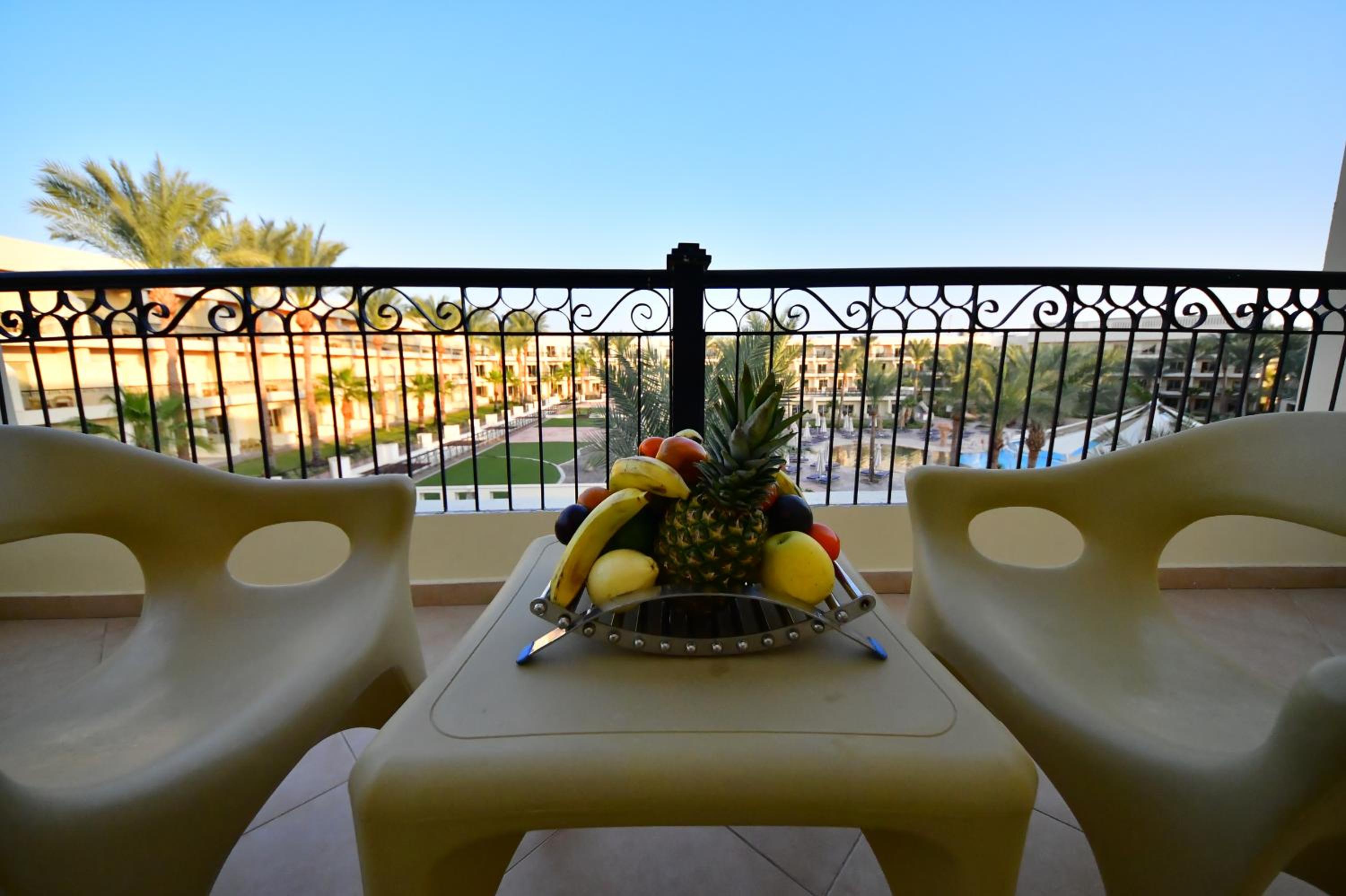 Honeymoon Offer - Photo 2