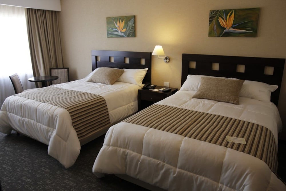 Superior Room, 2 Queen Beds photo 2