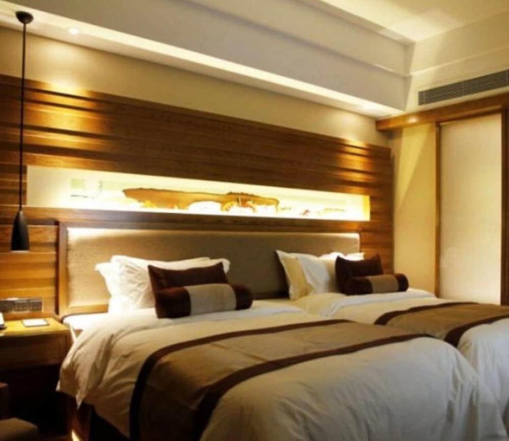 Superior Twin Room photo 3