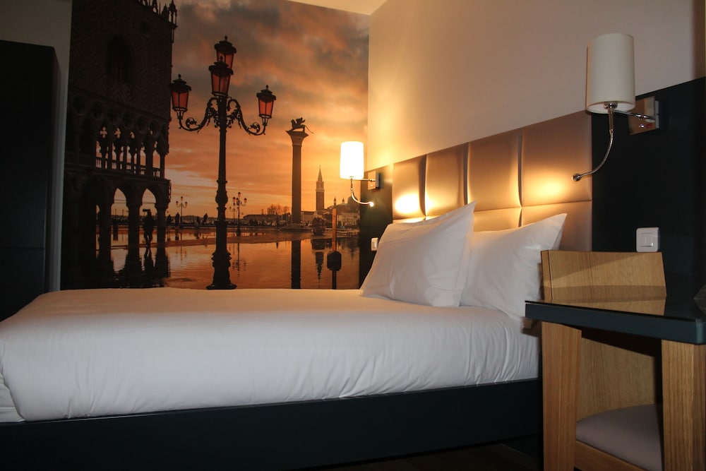 Superior Double Room photo 2