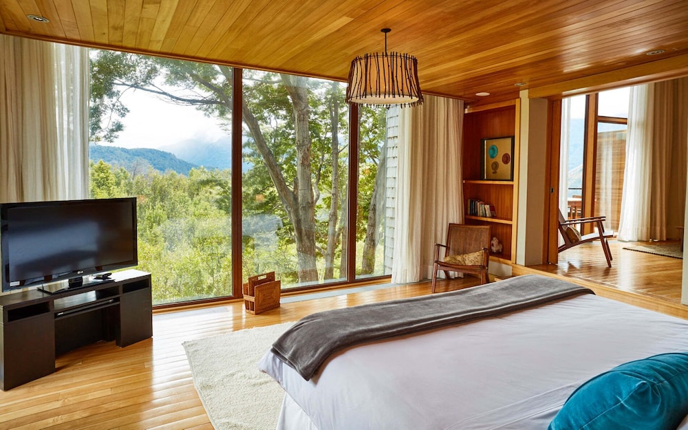 Luxury Suite photo 1