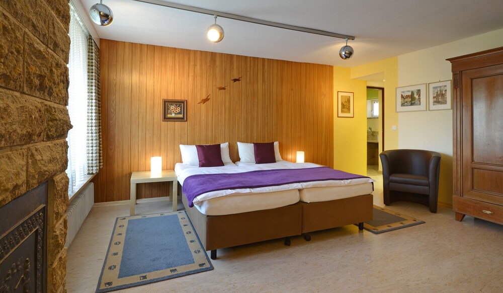 Comfort Room - Photo 3