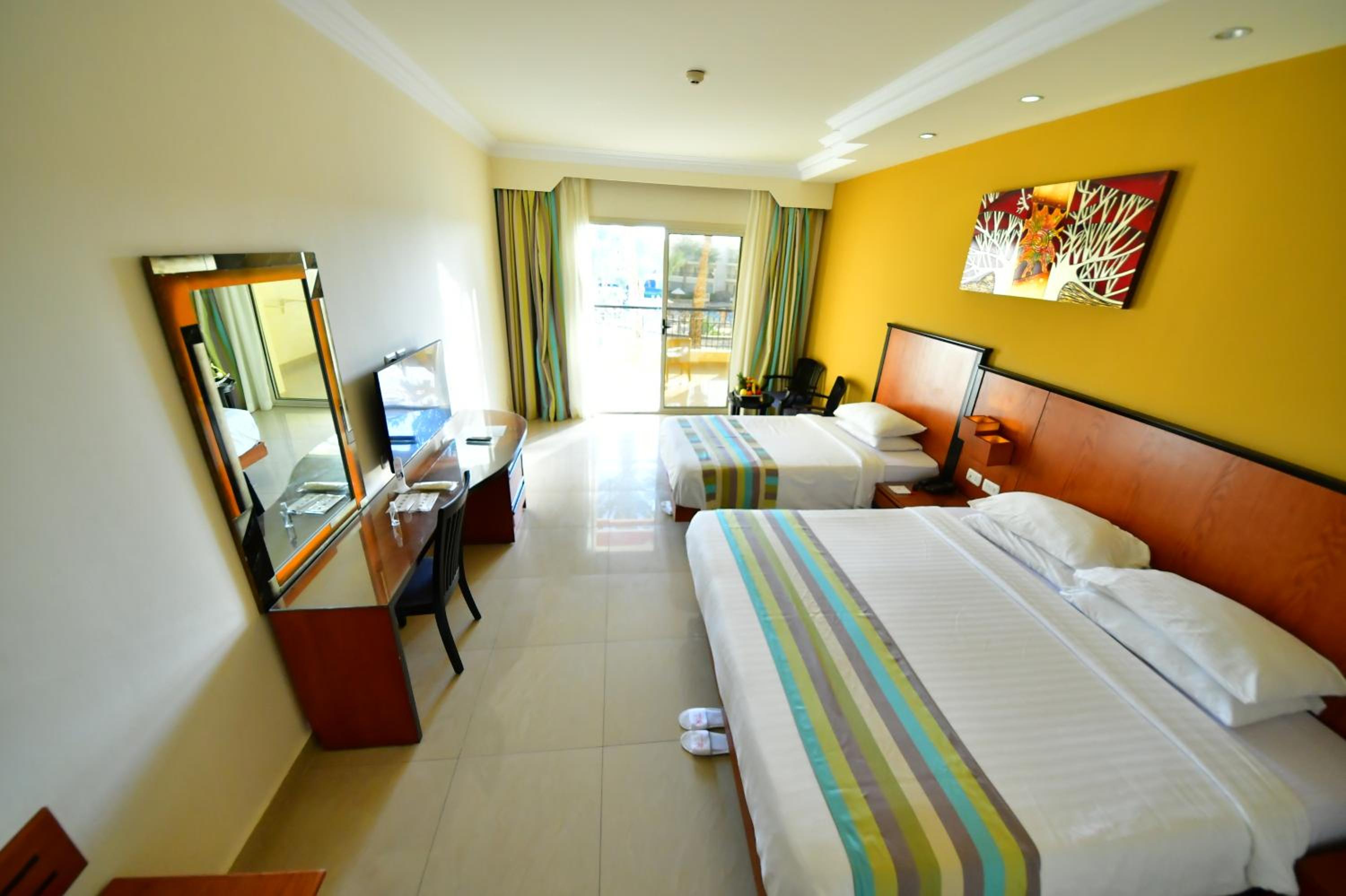 Superior Double Room (2 Adults +2 Child) - Photo 3