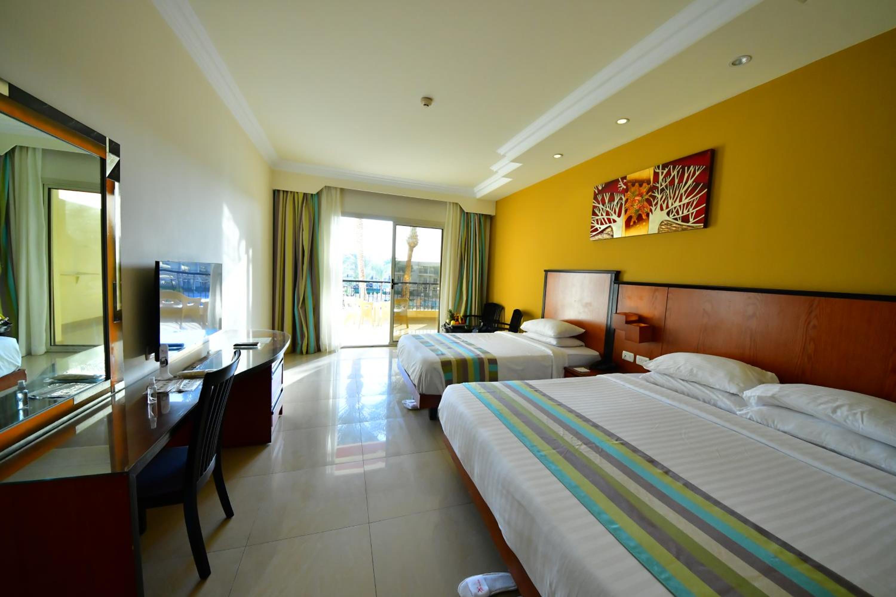 Superior Double Room (2 Adults +2 Child) - Photo 1