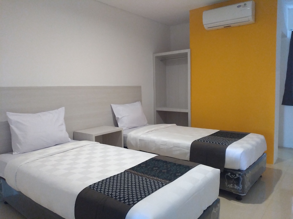 Deluxe Twin Room - Photo 1