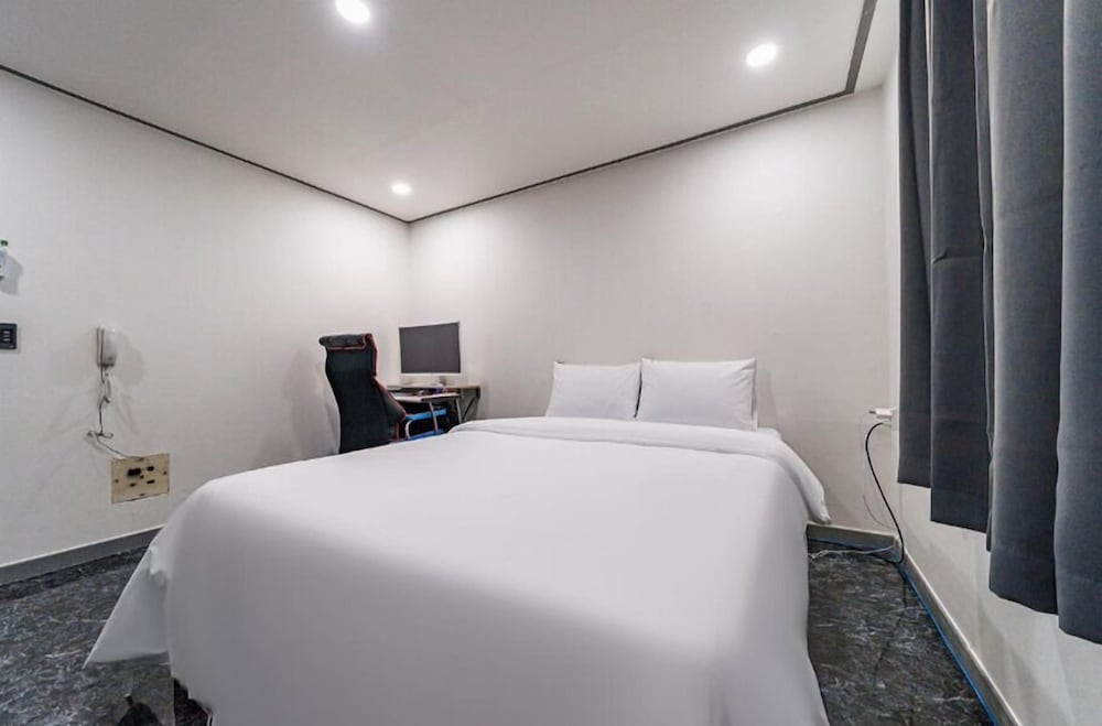 Double Room, 1 Double Bed