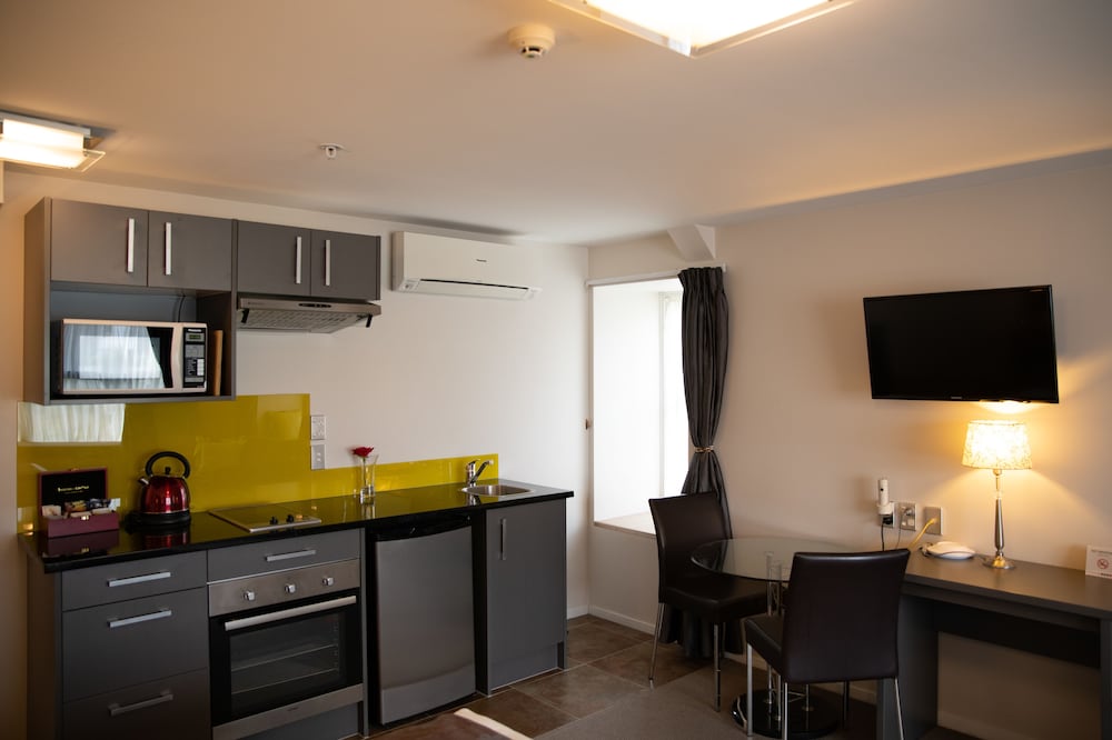 Executive Business Suite - Photo 11