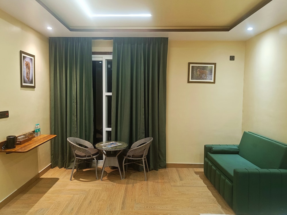 Superior Room, 1 Bedroom, Patio, Garden View