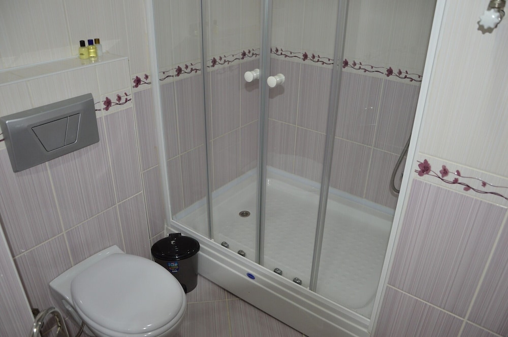 Standard Room photo 2