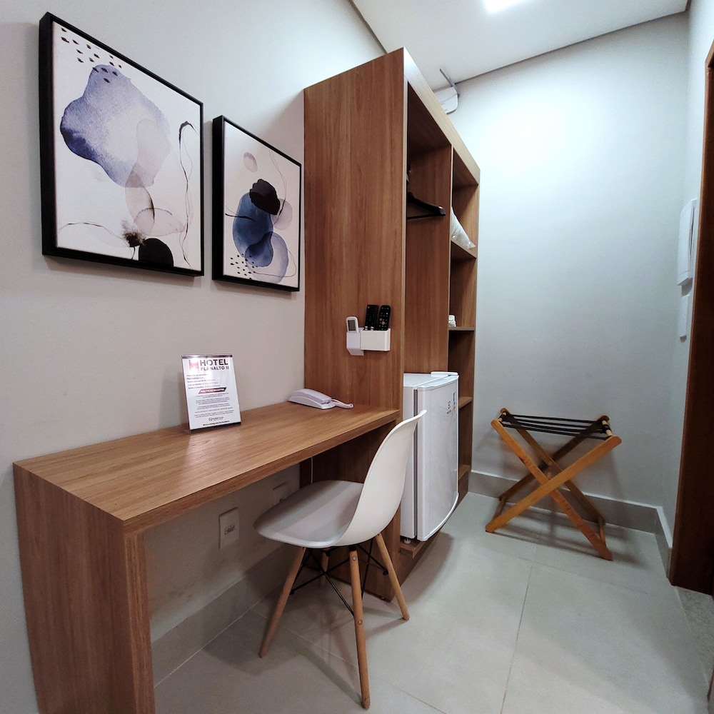 Premium Twin Room photo 3