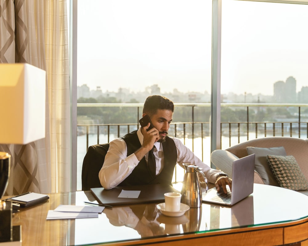 Presidential Suite, 1 Double Bed (Club Lounge Access) thumbnail 5