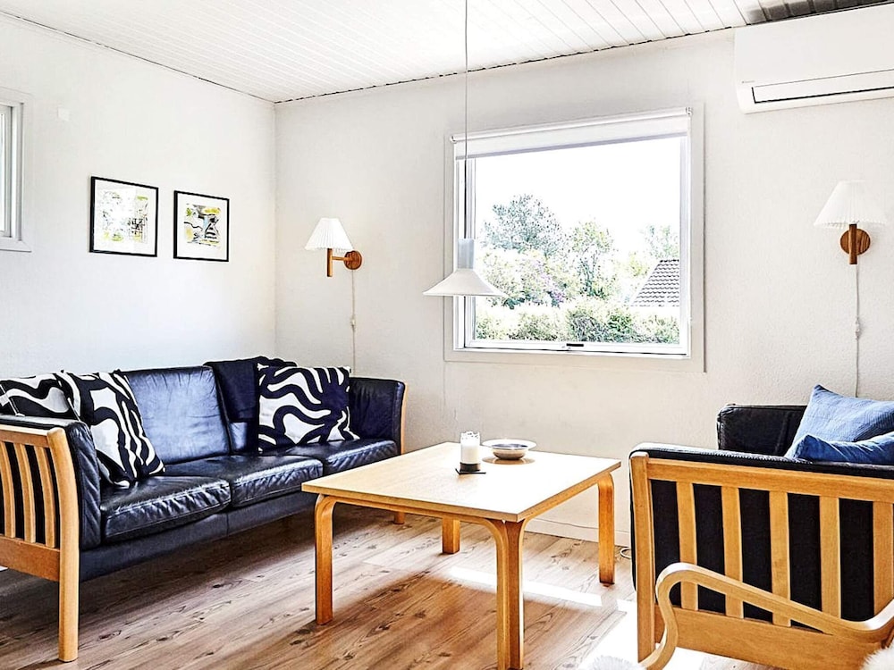 House photo 2