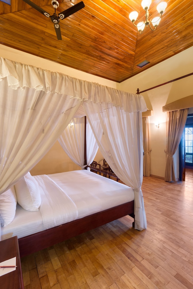 Exclusive Suite, Multiple Beds photo 2