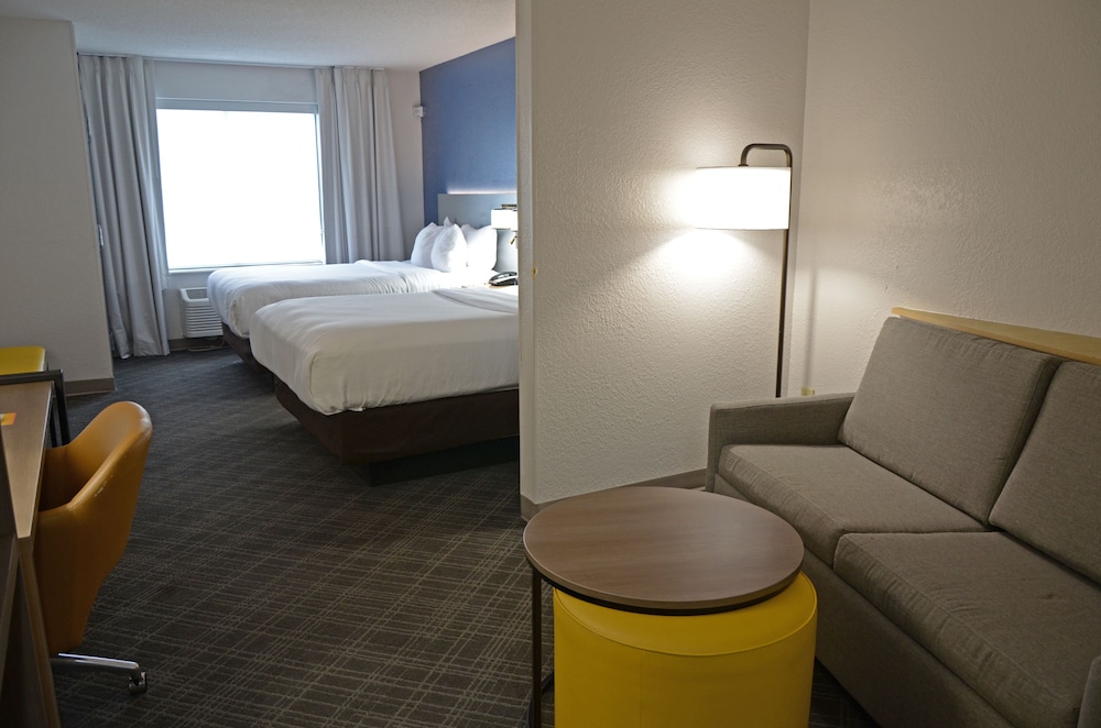 Suite, Multiple Beds, Accessible, Non Smoking - Photo 10