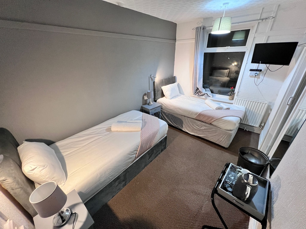 Standard Triple Room, Ensuite