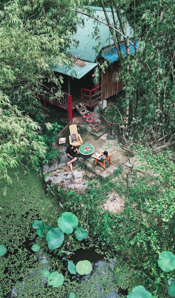 Honeymoon Room, Mountainside