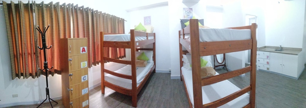 6-Bed Dorm photo 3